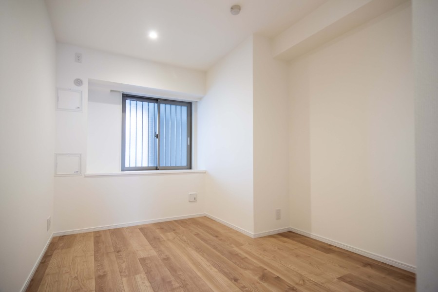 洋室2は廊下からアクセスするプライベートルーム。クローゼットがあるので、居室部分を余すことなく使えます。