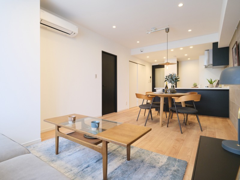 お部屋は家族や友人との楽しい時間も、愛するペットやひとりでほっと一息つく安らぎの時間も、大切にお過ごしいただける空間です。