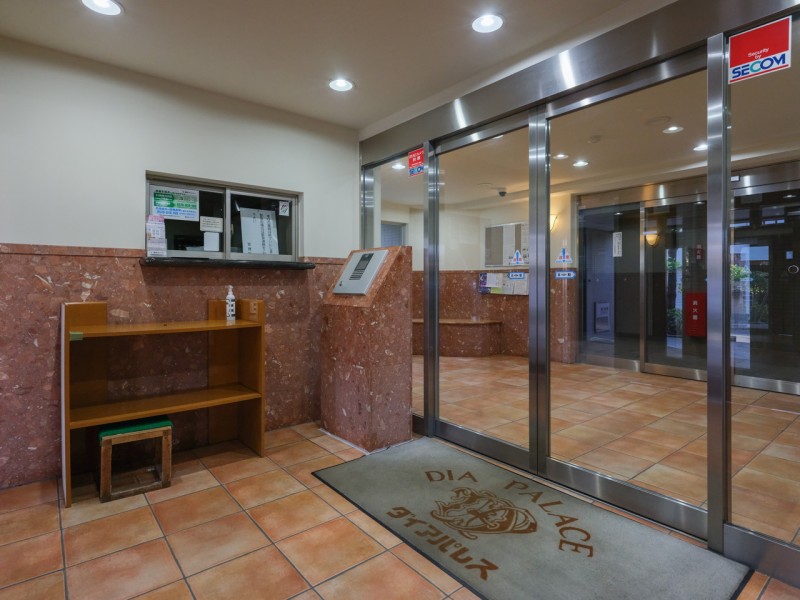 ◆オートロック◆居住者以外の侵入を拒み、不審者や不要なセールスを撃退することができます。安心感を得られるのも大きなポイントです。