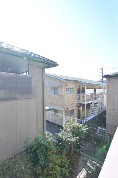 たっぷりの光と爽やかな風を感じられ、南向きの陽当りの良い空間は暮らしに大切にリフレッシュ空間を楽しめます