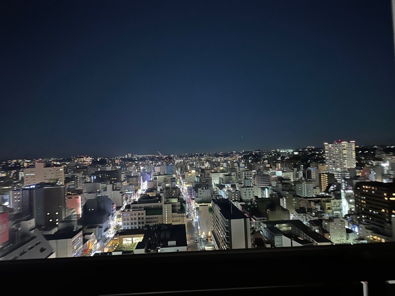 バルコニーからの夜景です。
