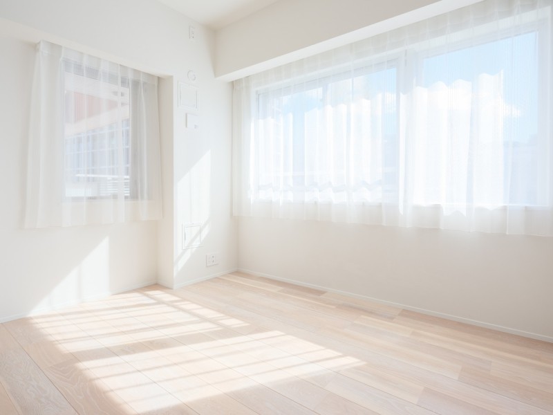 洋室3にも明るい自然光が注がれます。のびやかな空間の中で、ほっと一息つけるやすらぎの時間が流れます。