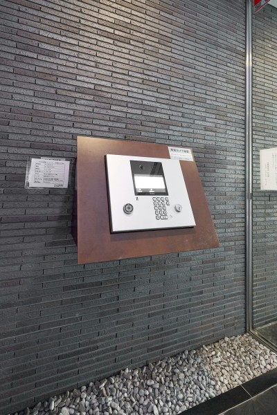 ◆オートロック◆居住者以外の侵入を拒み、不審者や不要なセールスを撃退することができます。安心感を得られるのも大きなポイントです。