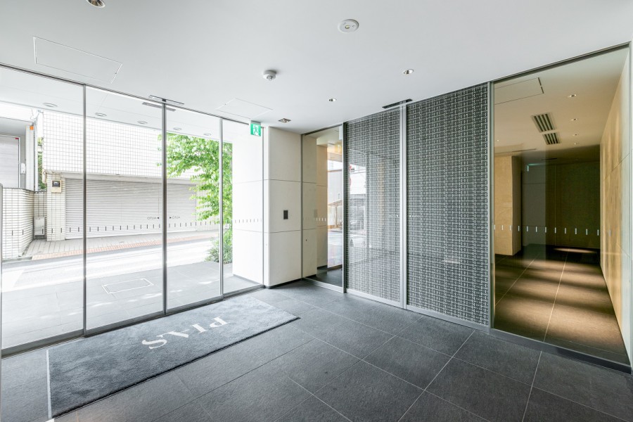 ◆オートロック◆居住者以外の侵入を拒み、不審者や不要なセールスを撃退することができます。安心感を得られるのも大きなポイントです。