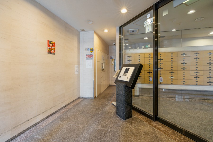 ◆オートロック◆居住者以外の侵入を拒み、不審者や不要なセールスを撃退することができます。安心感を得られるのも大きなポイントです。