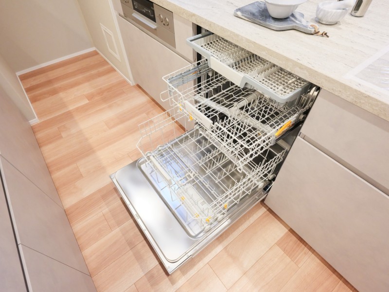 ◆食器洗い機◆家事の時間を短縮できる優れもの。さらに節水・節約を同時に行うことができるので、大変人気があり重宝します。