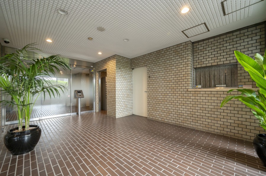 ◆オートロック◆居住者以外の侵入を拒み、不審者や不要なセールスを撃退することができます。安心感を得られるのも大きなポイントです