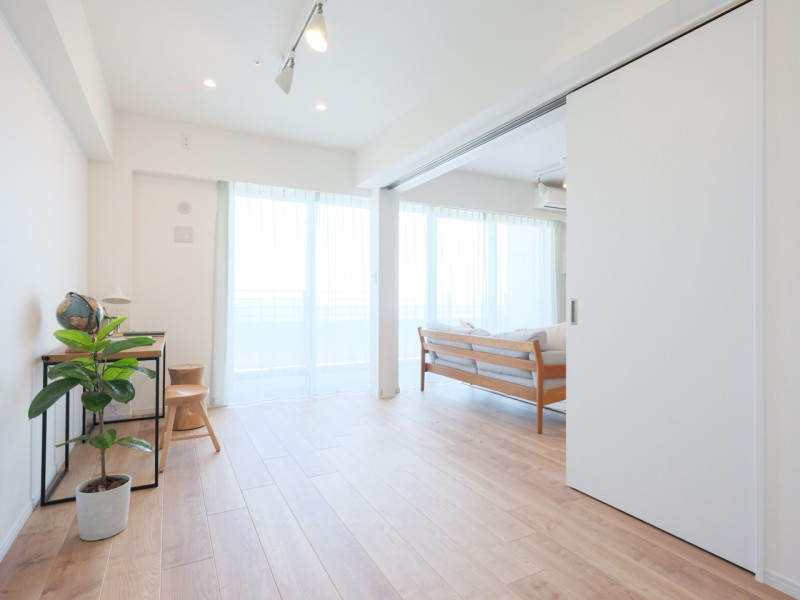 リビングと隣接しているため、扉の開閉次第で拡張リビングとして、個室として、フレキシブルな使い方が可能です。