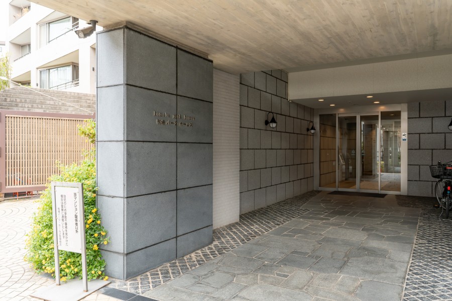 ㉑◆オートロック◆居住者以外の侵入を拒み、不審者や不要なセールスを撃退することができます。安心感を得られるのも大きなポイントで。