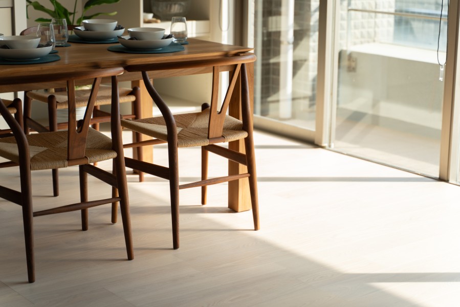 南東向きで、穏やかな採光と開放感を享受したのびやかなリビングダイニングです。南東向きで、穏やかな採光と開放感を享受したのびやかなリビングダイニングです。光と風が通り抜ける、居心地の良い空間です。