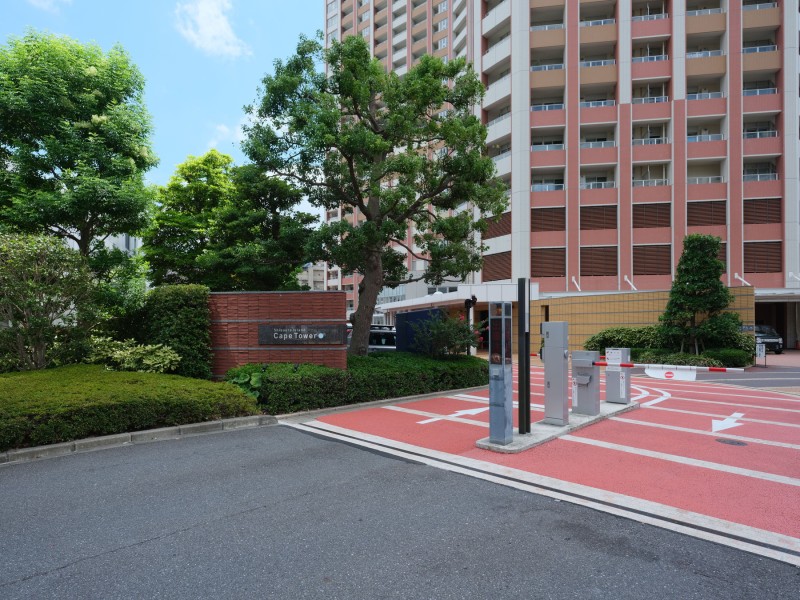 ビューラウンジやバーベキューガーデン、キッズプレイルームやランドリールームなど、ハイグレードレジデンスならではの多彩な共用設備が充実しています。