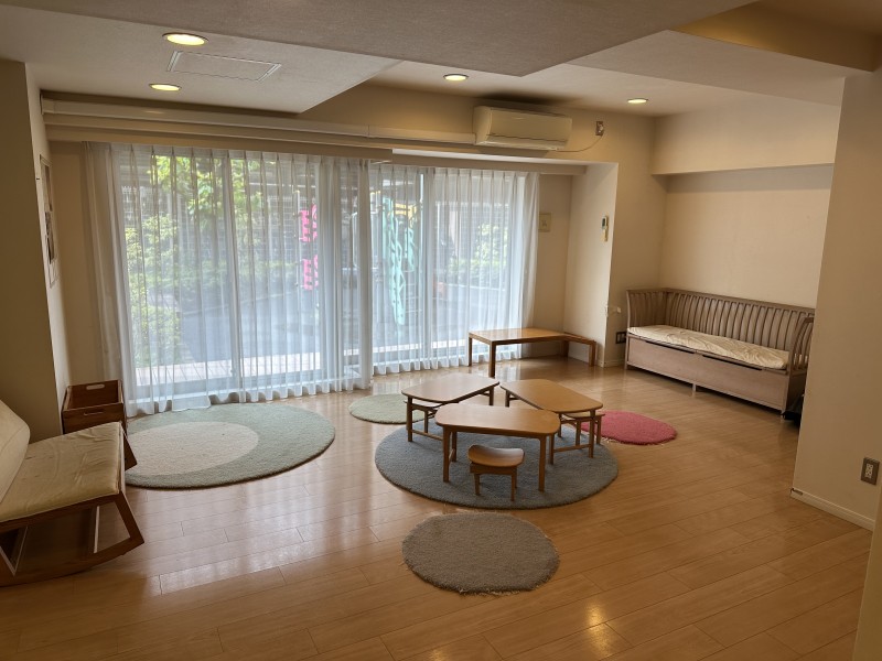 共用部にはコミュニティルームやフレンドリーガーデンが備わっています。子育てにも嬉しい便利な共用設備が充実しています。