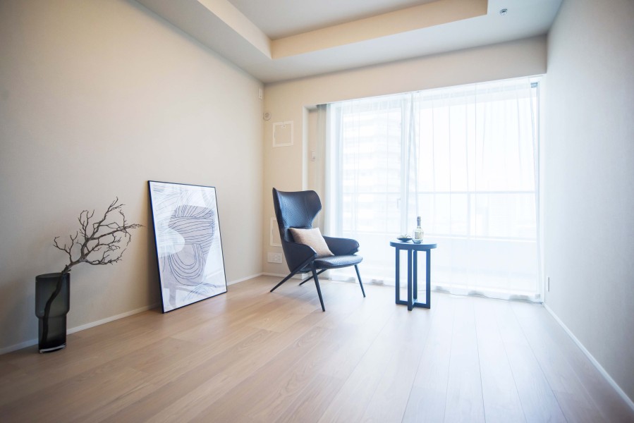 洋室1は廊下からアクセスするプライベートルーム。クローゼットがあるので、居室部分を余すことなく使えるよう、住まう人を思った工夫が施されたお部屋です。