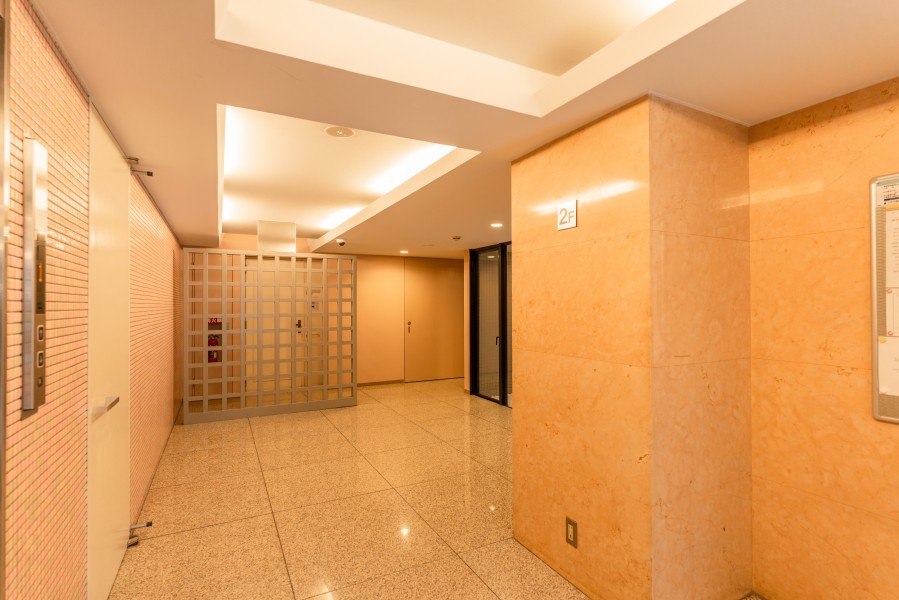 ◆オートロック◆居住者以外の侵入を拒み、不審者や不要なセールスを撃退することができます。安心感を得られるのも大きなポイントです。