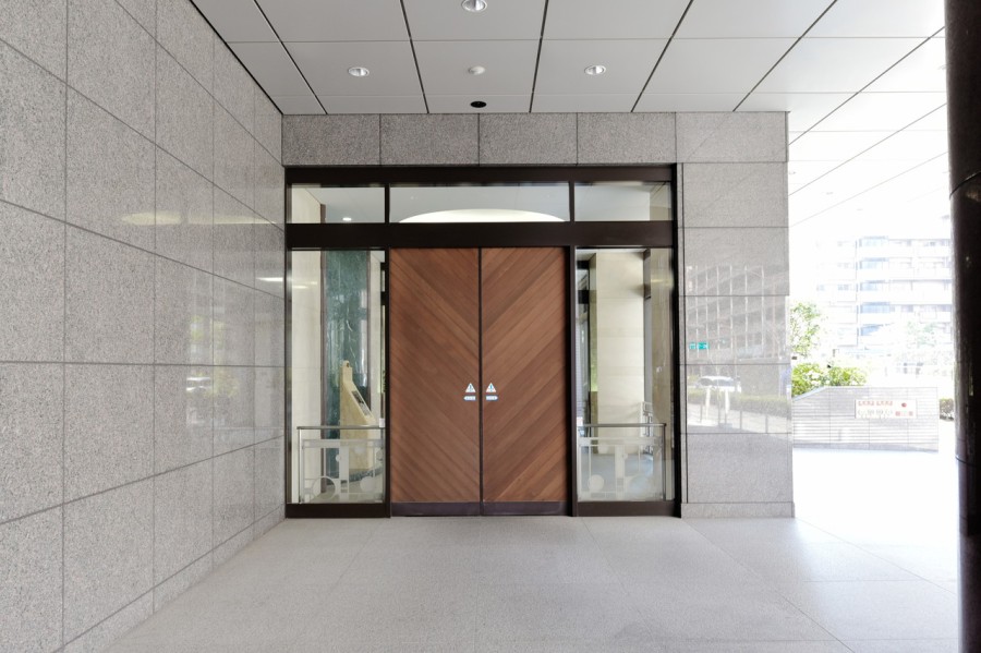 あべのキューズモール、あべのハルカスが徒歩圏内で日常生活もレジャーも楽しめる環境が魅力的です。共用施設も充実しており、シアタールーム・キッズルーム・スタディルーム・ゲストルーム・屋上庭園があります。