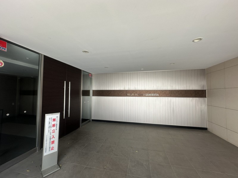 定期的に修繕工事を行い、管理体制良好のマンションです。スタイリッシュな雰囲気を醸し出す共用部が、上質な居住空間へやさしく誘います。