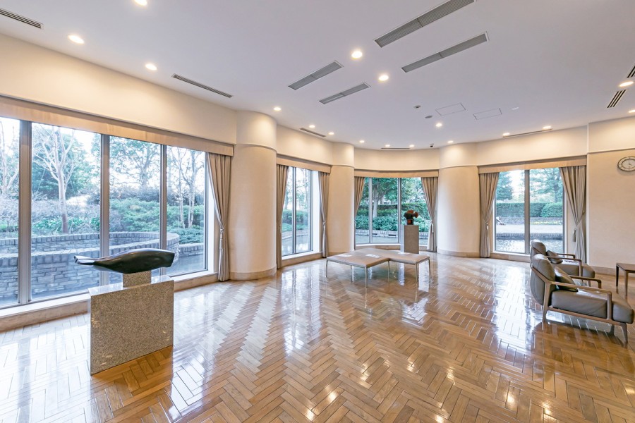 24時間有人管理のため、セキュリティはもちろん、清掃も行き届いている共用部分です。住まう人々の憩いの場になっています。