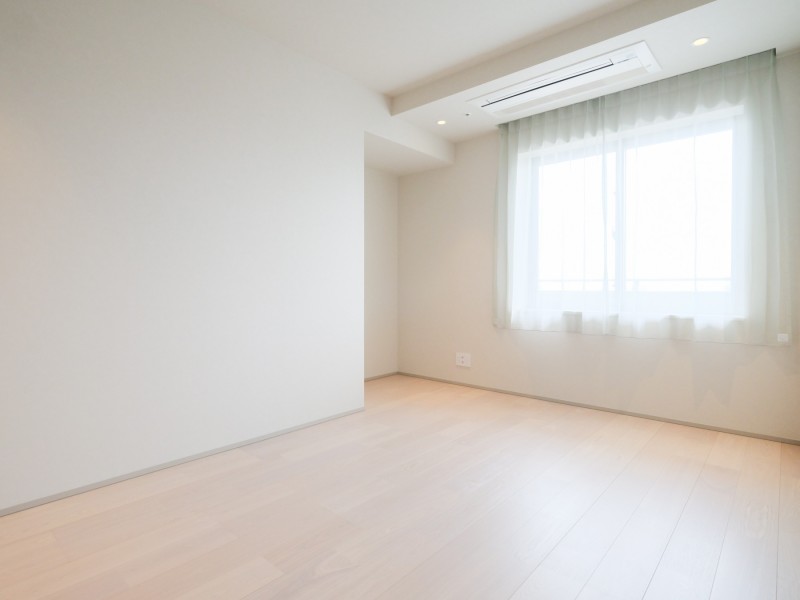 主寝室としても快適にお過ごしいただける洋室1です。のびやかにプライべート時間を満喫できるお部屋です。