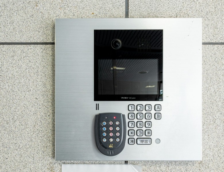 ◆オートロック◆居住者以外の侵入を拒み、不審者や不要なセールスを撃退することができます。安心感を得られるのも大きなポイントです。