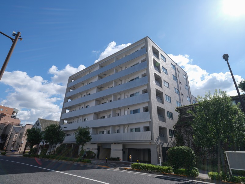 『椎名町』駅徒歩6分の好立地。ビッグターミナル『池袋』が生活圏になり、都心の利便性も享受できる住環境です。