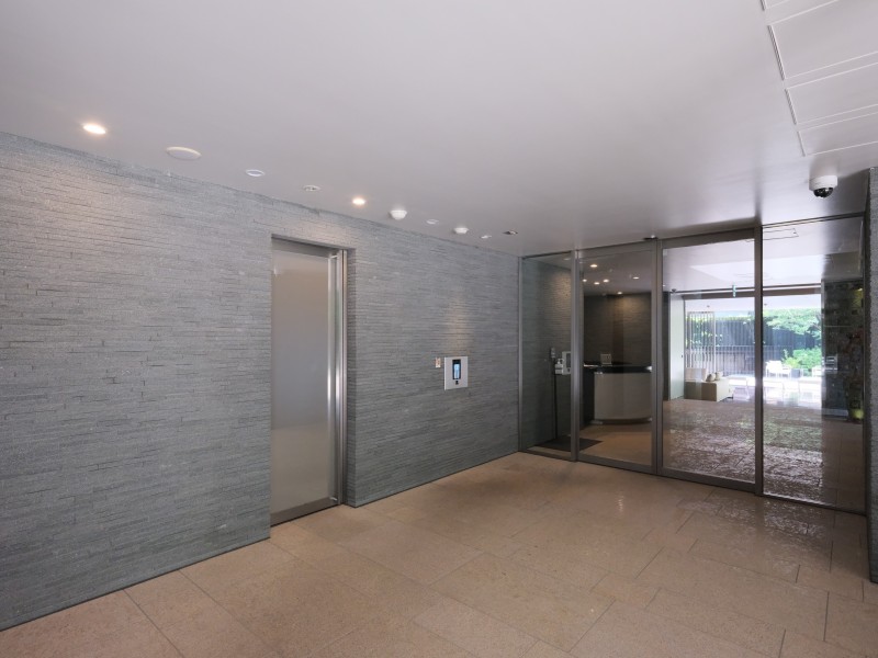 ◆オートロック◆居住者以外の侵入を拒み、不審者や不要なセールスを撃退することができます。安心感を得られるのも大きなポイントです。