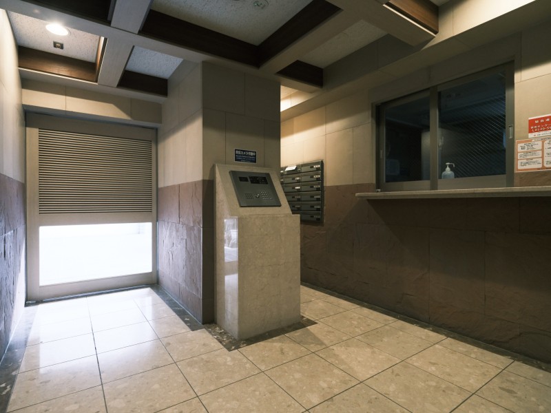 ◆オートロック◆居住者以外の侵入を拒み、不審者や不要なセールスを撃退することができます。安心感を得られるのも大きなポイントです。