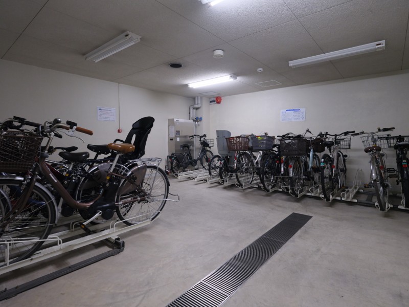 生活圏が広がる駐輪場を完備しています。自転車利用で足を延ばせば、暮らしがさらに便利になりますね。※空き状況は変化することがございますのであらかじめご了承ください。