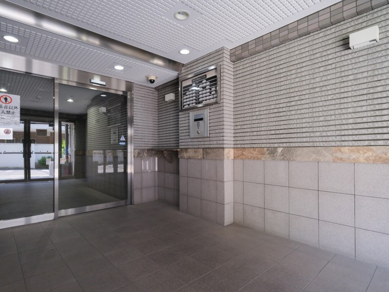 ◆オートロック◆居住者以外の侵入を拒み、不審者や不要なセールスを撃退することができます。安心感を得られるのも大きなポイントです。