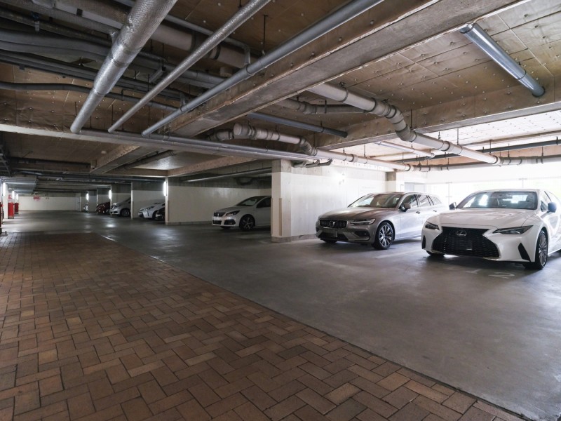 ◆駐車場◆ショッピングや旅行、レジャーが気軽に楽しめる駐車場を完備しています。※空き状況は変化することがございますのであらかじめご了承ください。